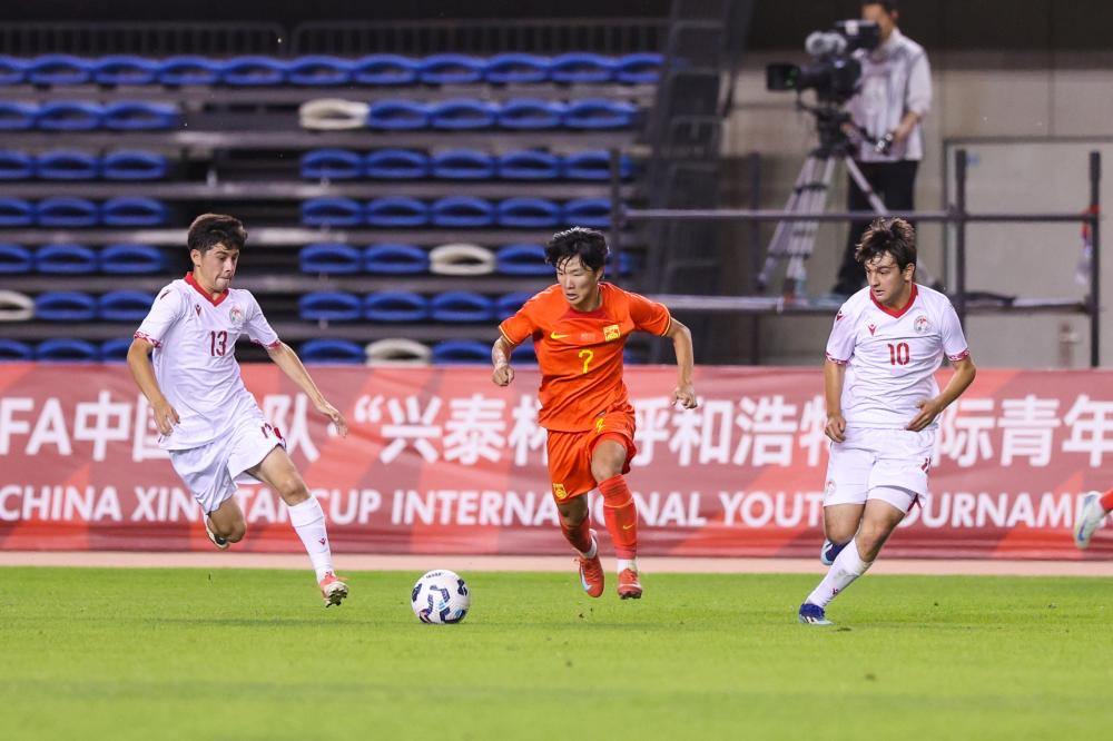 杜伦22分14篮板助活塞双杀森林狼 兰德尔空砍27分华子缺阵错失评奖机会